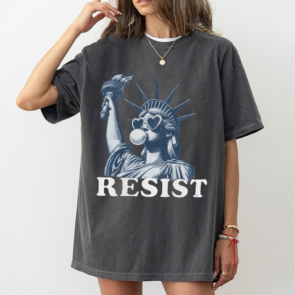 Resist T-Shirt | Statue of Liberty Bubblegum Pop Art Design | 100% Cotton Premium Tee | Feminist Statement Gift for Activists